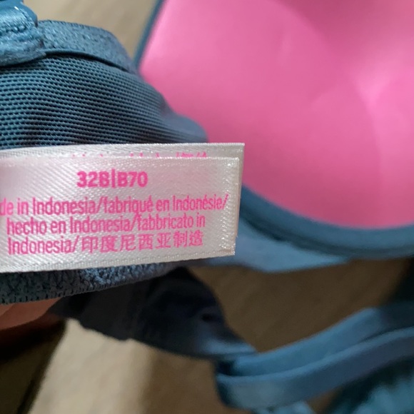 PINK bra - Picture 3 of 4